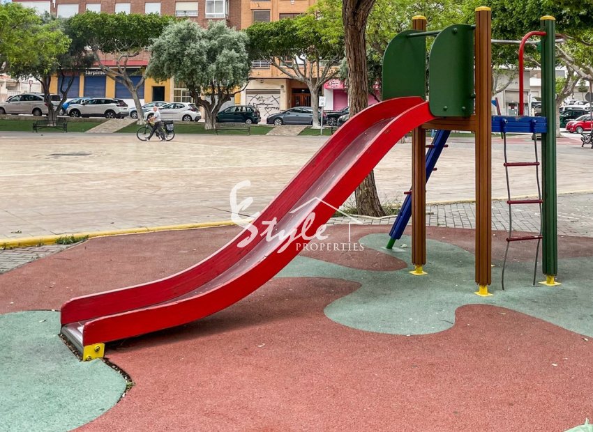 Resale - Apartament  - Guardamar - Pueblo