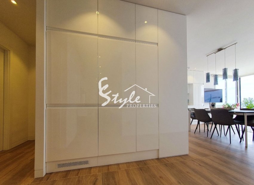 Resale - Apartament  - Las Colinas Golf