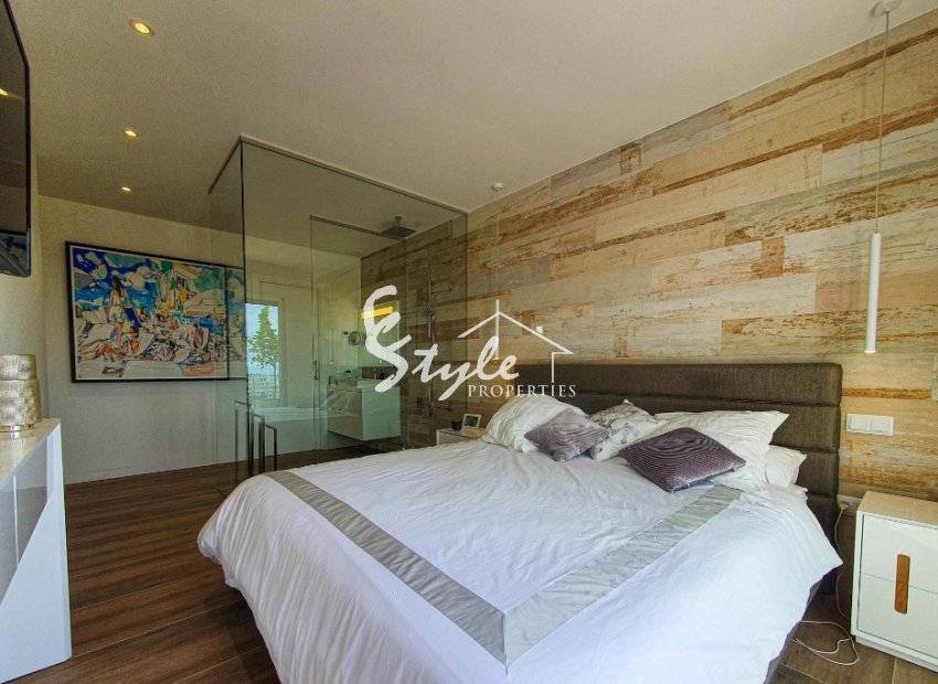 Resale - Apartament  - Las Colinas Golf