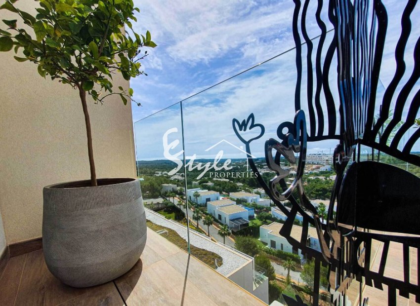 Resale - Apartament  - Las Colinas Golf