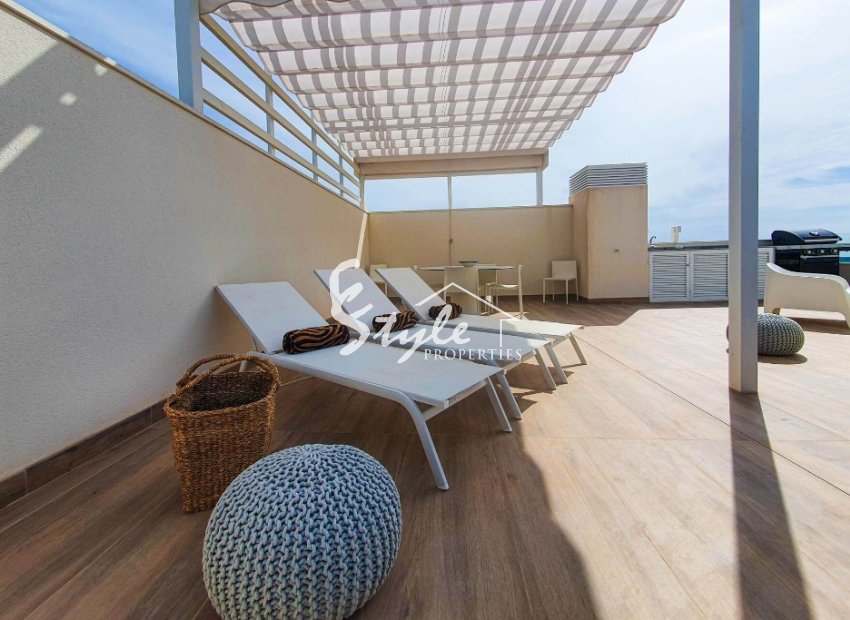 Resale - Apartament  - Las Colinas Golf