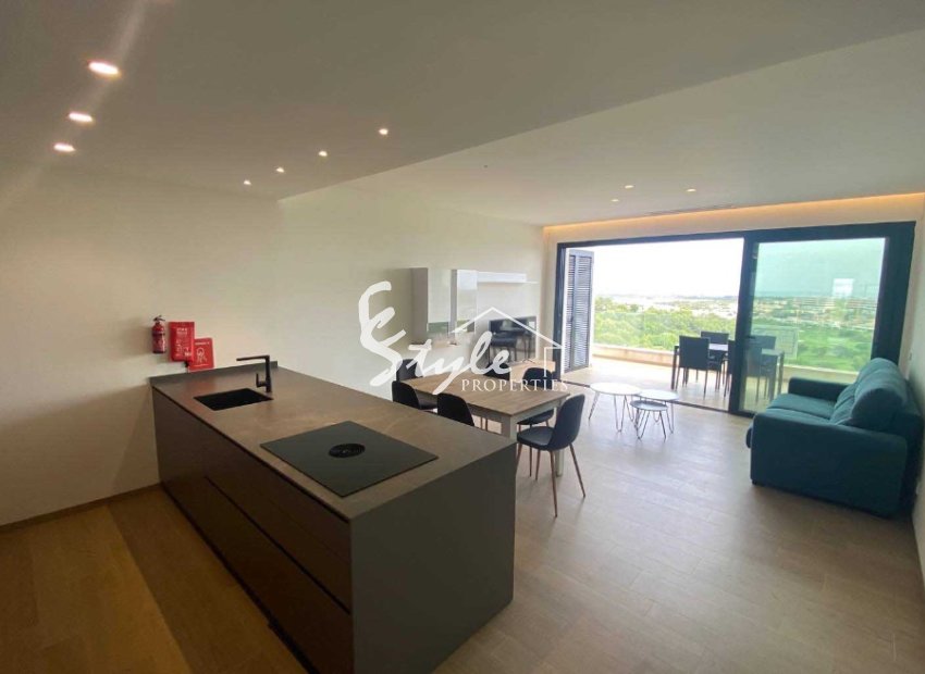 Resale - Apartament  - Las Colinas Golf