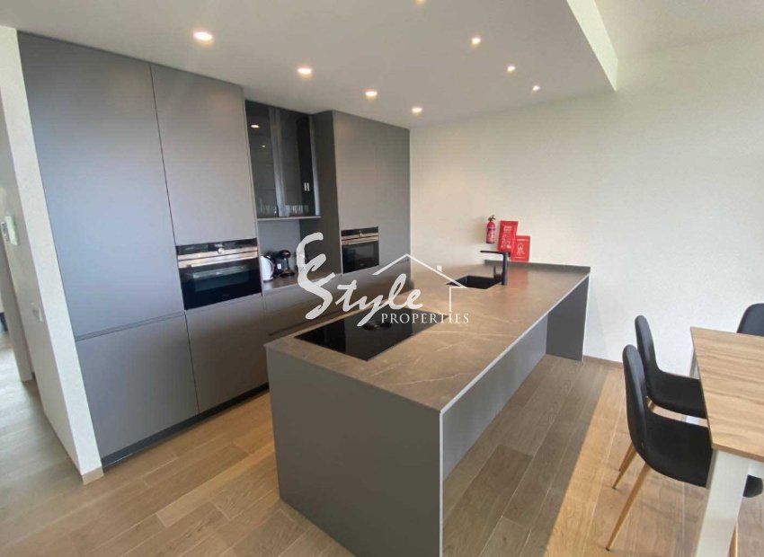 Resale - Apartament  - Las Colinas Golf
