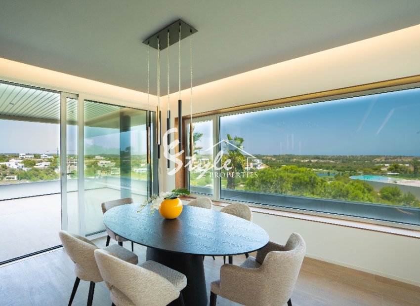 Resale - Apartament  - Las Colinas Golf