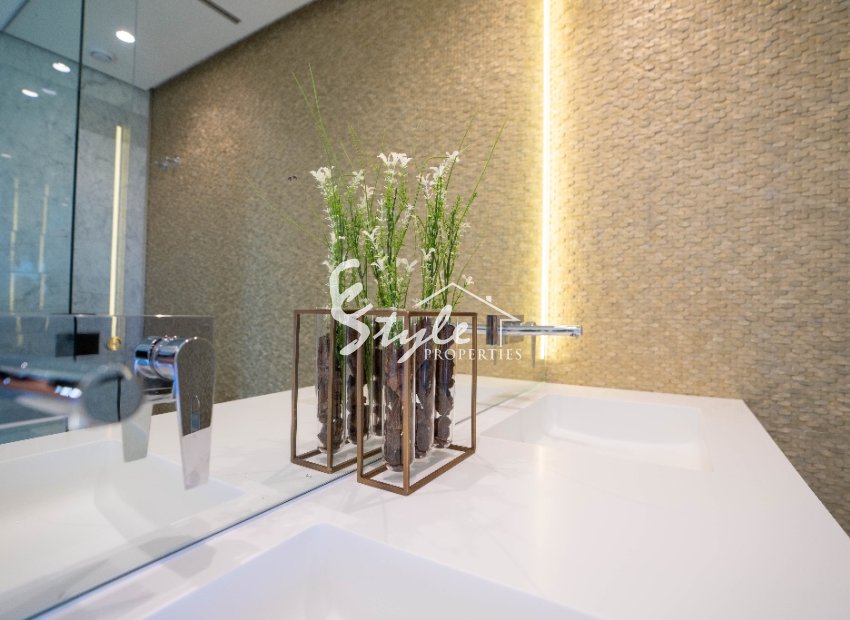 Resale - Apartament  - Las Colinas Golf