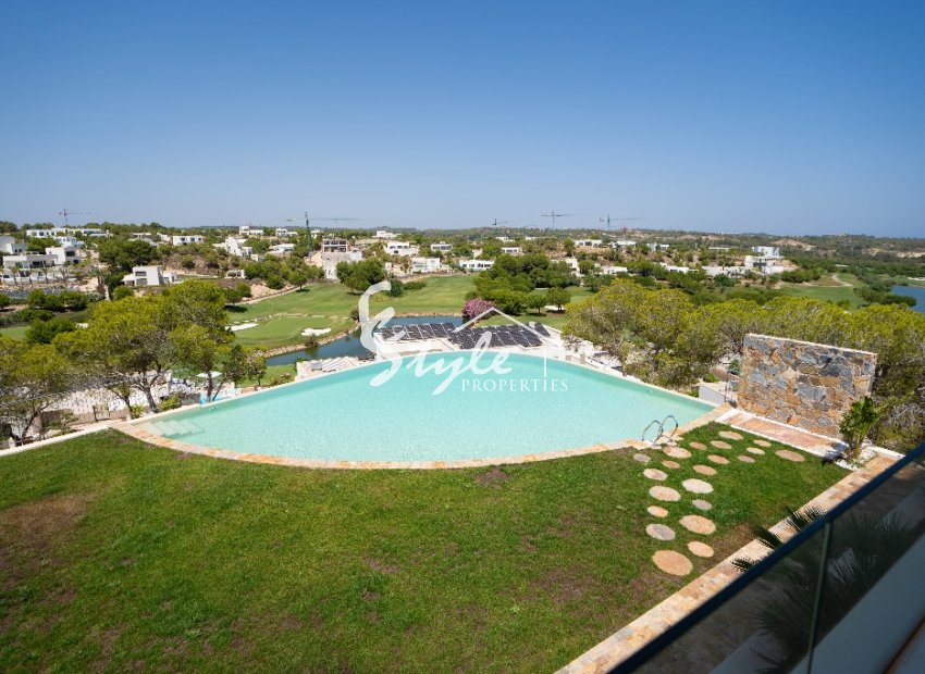 Resale - Apartament  - Las Colinas Golf
