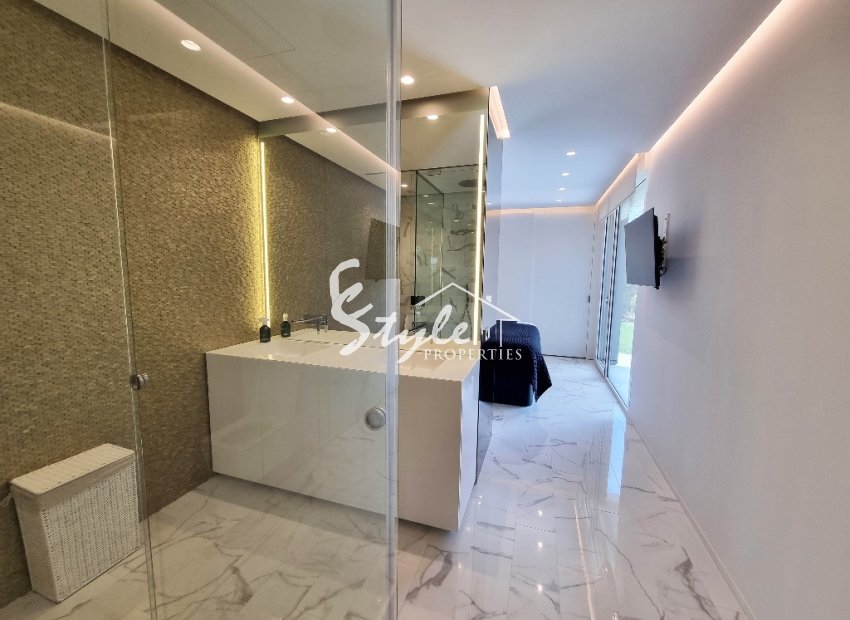 Resale - Apartament  - Las Colinas Golf