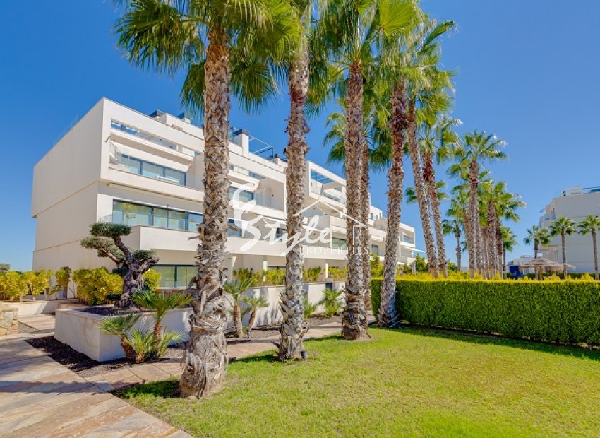 Resale - Apartament  - Las Colinas Golf