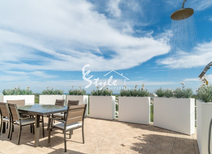 Resale - Apartament  - Las Colinas Golf
