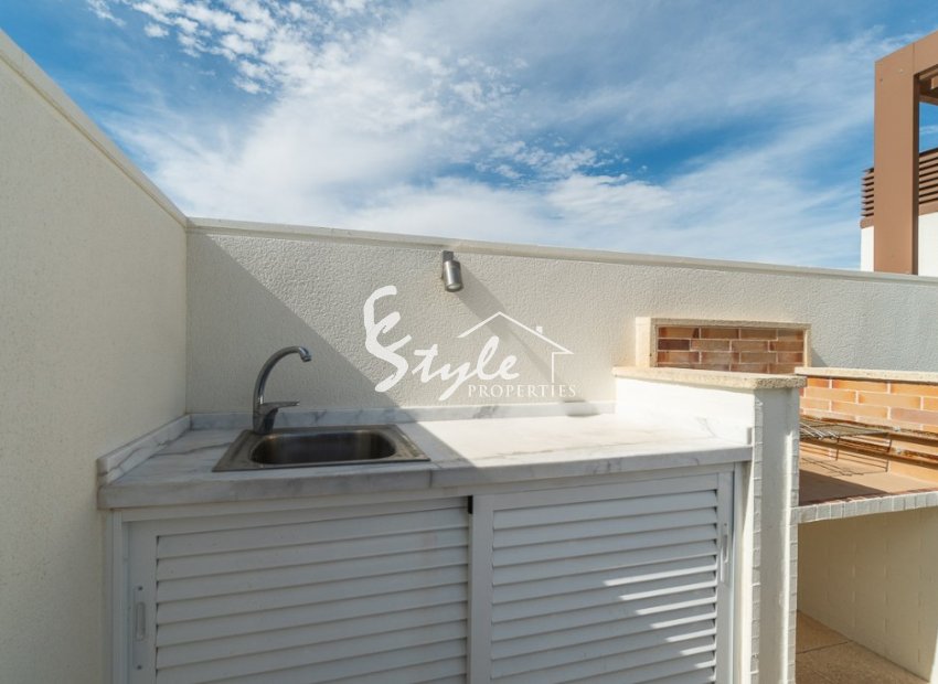 Resale - Apartament  - Las Colinas Golf