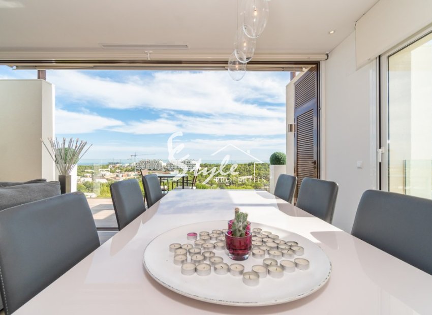 Resale - Apartament  - Las Colinas Golf