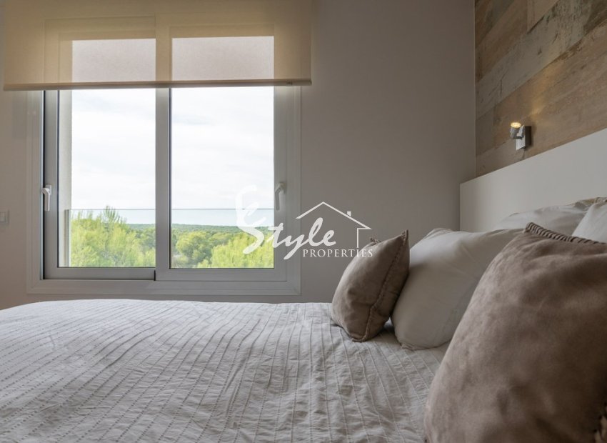 Resale - Apartament  - Las Colinas Golf