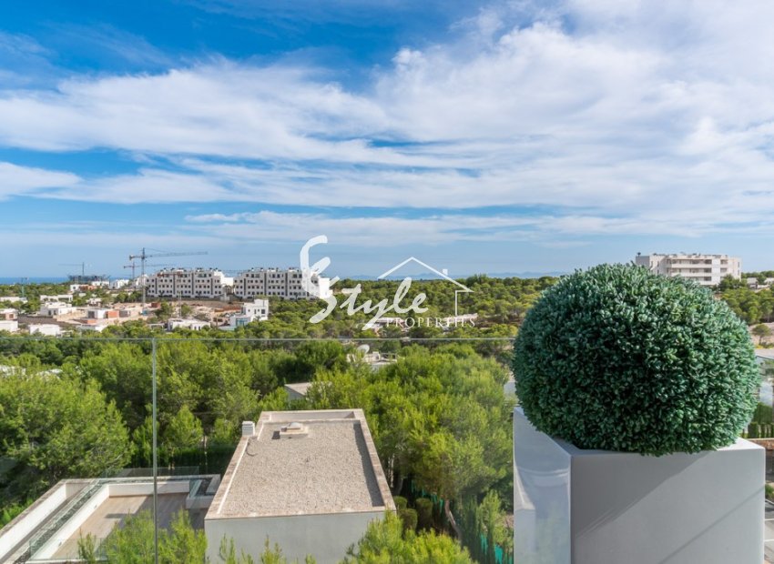 Resale - Apartament  - Las Colinas Golf