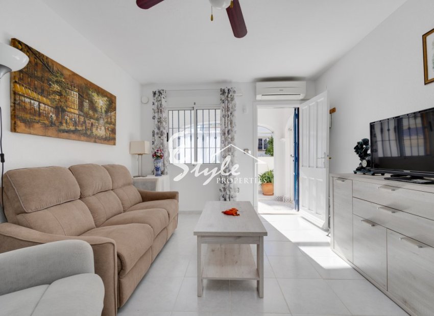 Resale - Apartament  - Orihuela-Costa - calle Arco Iris