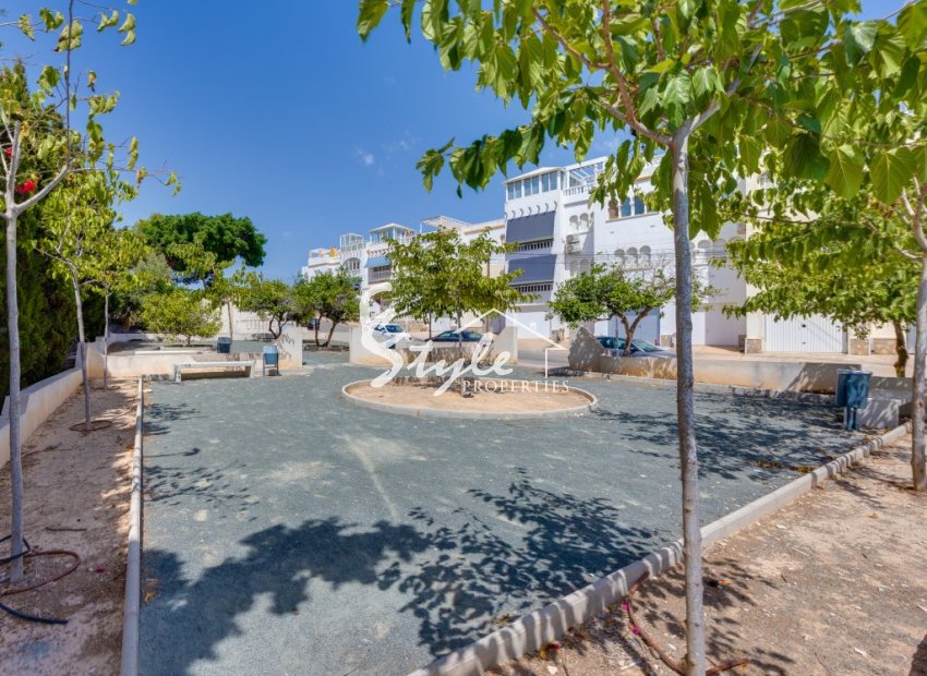 Resale - Apartament  - Orihuela-Costa - calle Violeta