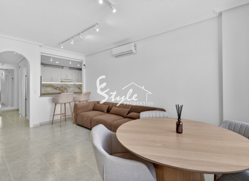 Resale - Apartament  - Orihuela-Costa - Campoamor