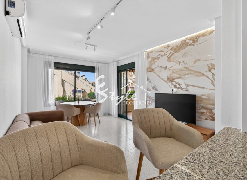 Resale - Apartament  - Orihuela-Costa - Campoamor