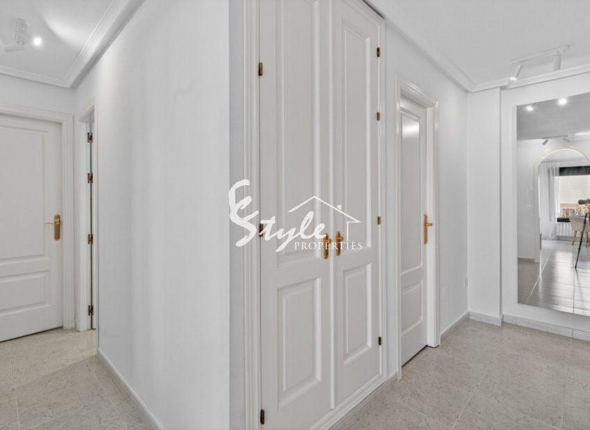 Resale - Apartament  - Orihuela-Costa - Campoamor
