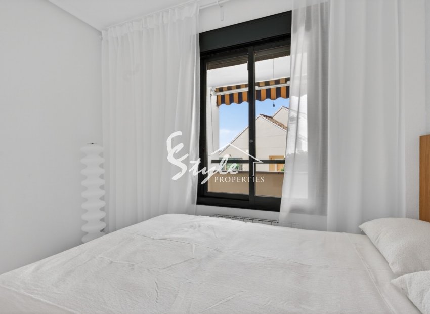 Resale - Apartament  - Orihuela-Costa - Campoamor