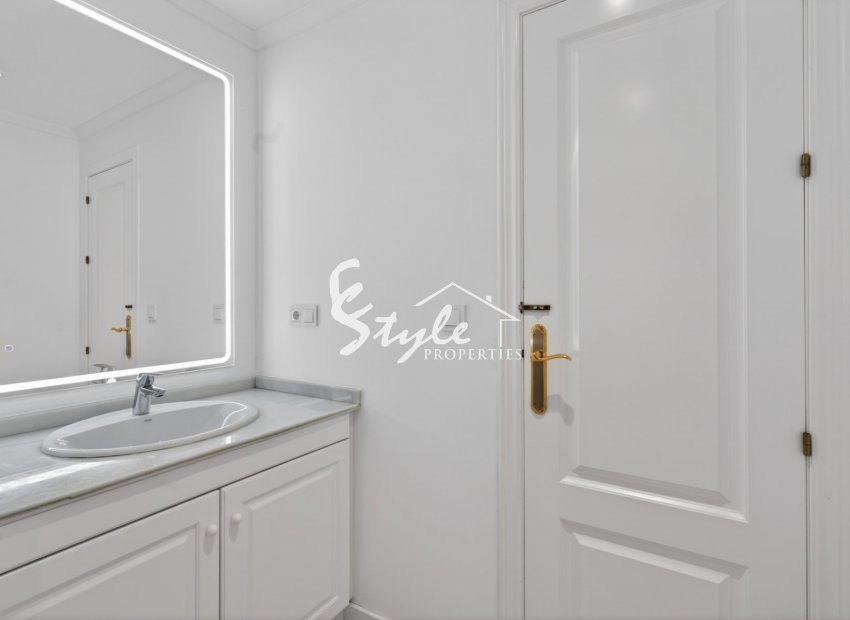 Resale - Apartament  - Orihuela-Costa - Campoamor