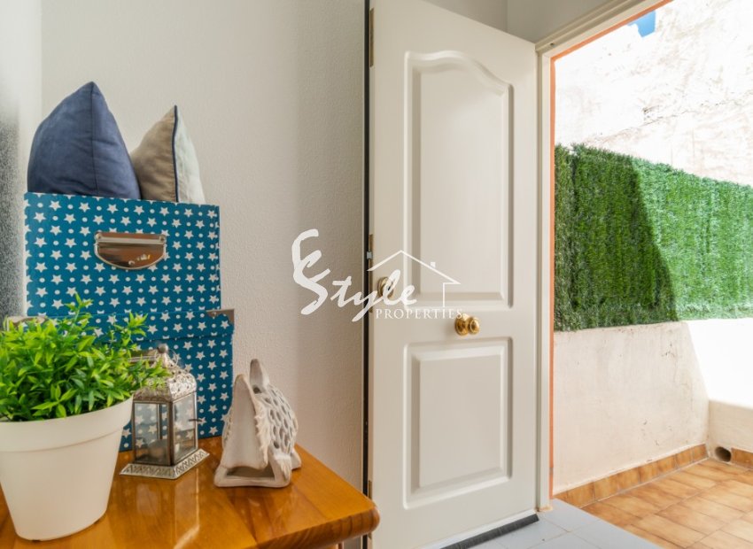 Resale - Apartament  - Orihuela-Costa - La Florida