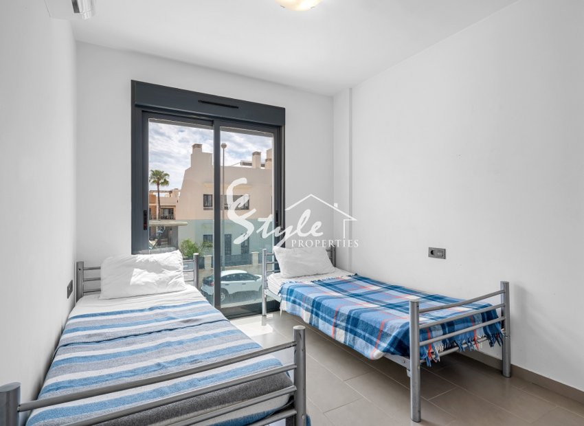 Resale - Apartament  - Orihuela-Costa - La Zenia