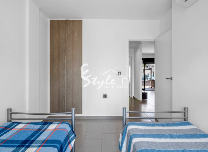 Resale - Apartament  - Orihuela-Costa - La Zenia