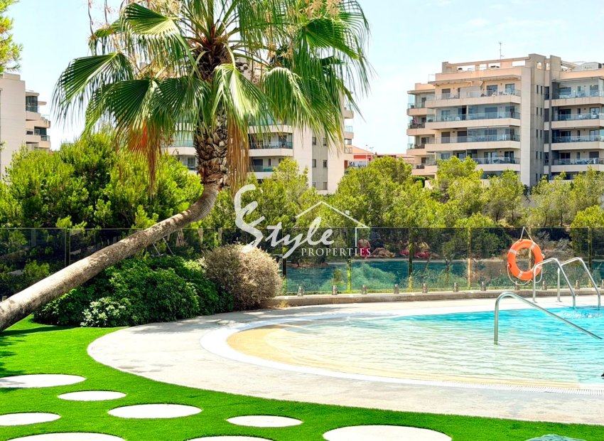 Resale - Apartament  - Orihuela-Costa - La Zenia