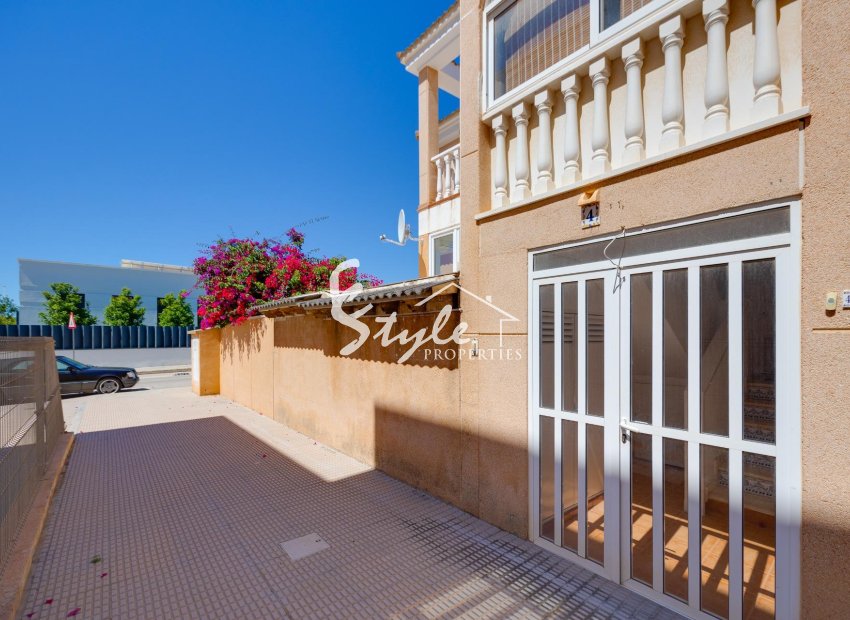 Resale - Apartament  - Orihuela-Costa - La Zenia