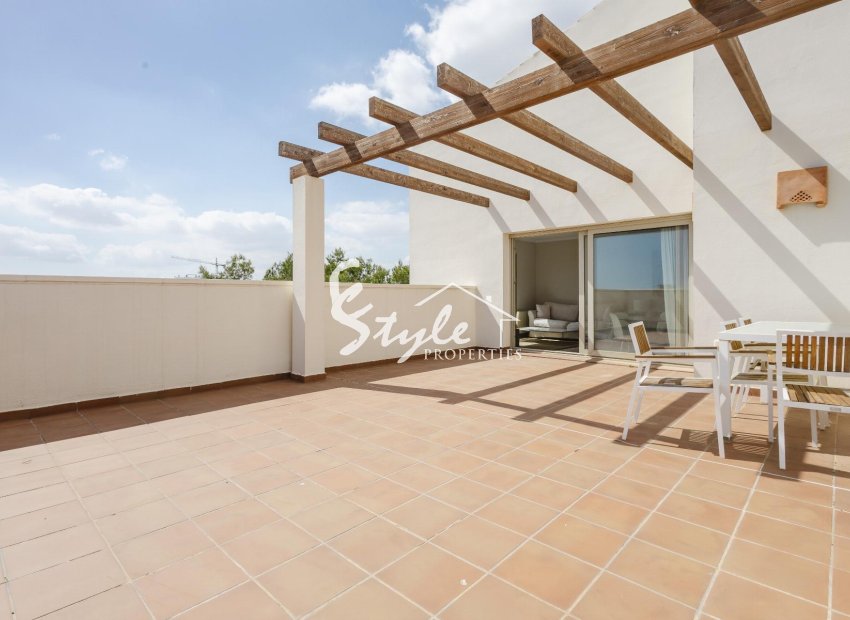 Resale - Apartament  - Orihuela-Costa - Las Colinas Golf