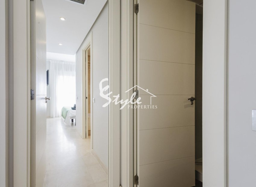 Resale - Apartament  - Orihuela-Costa - Las Colinas Golf