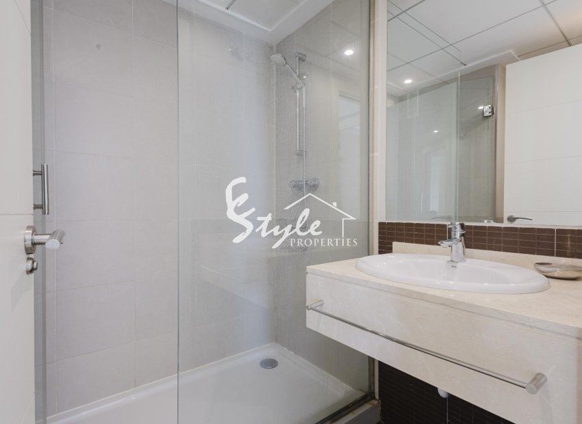 Resale - Apartament  - Orihuela-Costa - Las Colinas Golf