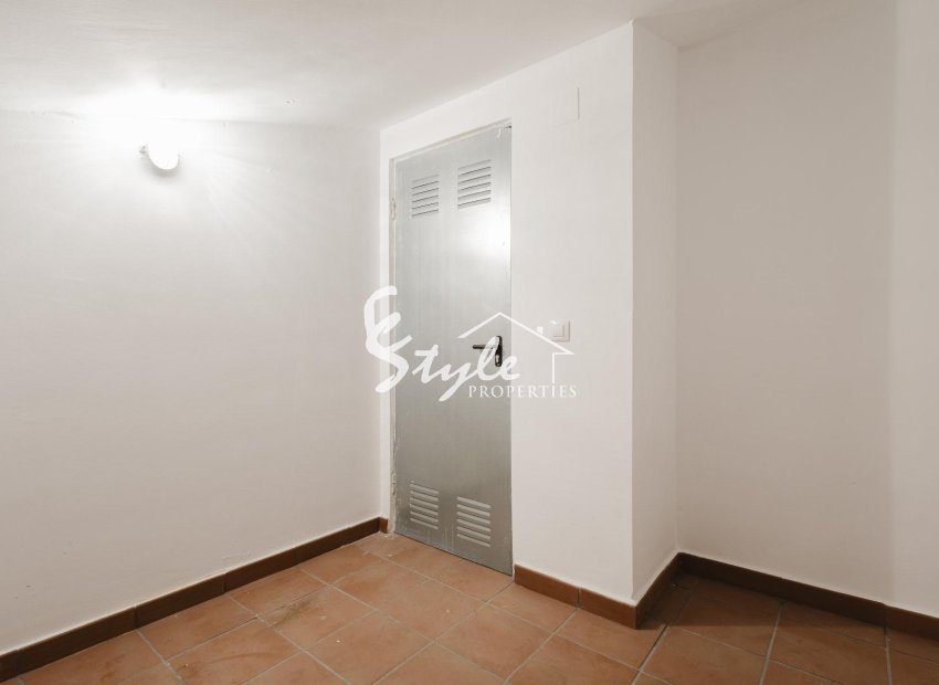 Resale - Apartament  - Orihuela-Costa - Las Colinas Golf