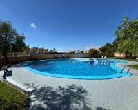 Resale - Apartament  - Orihuela-Costa - Los Almendros-La Florida