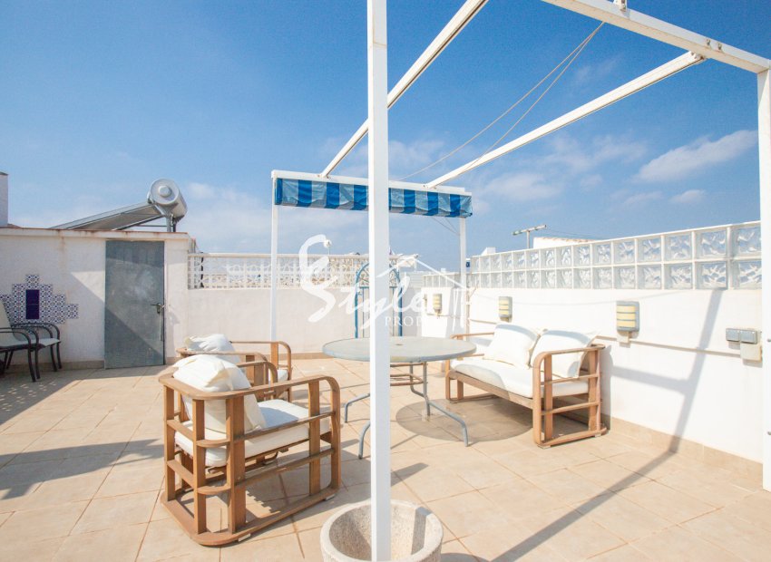 Resale - Apartament  - Orihuela-Costa - Los Almendros-La Florida