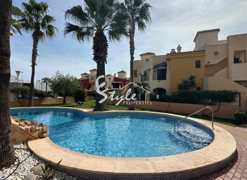 Resale - Apartament  - Orihuela-Costa - Los Altos