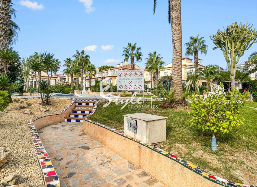 Resale - Apartament  - Orihuela-Costa - Los Altos *