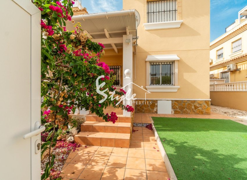 Resale - Apartament  - Orihuela-Costa - Los Dolses