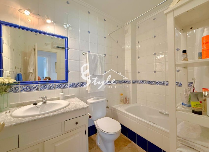 Resale - Apartament  - Orihuela-Costa - Los Dolses