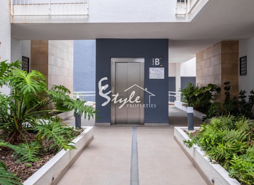 Resale - Apartament  - Orihuela-Costa - Playa Flamenca