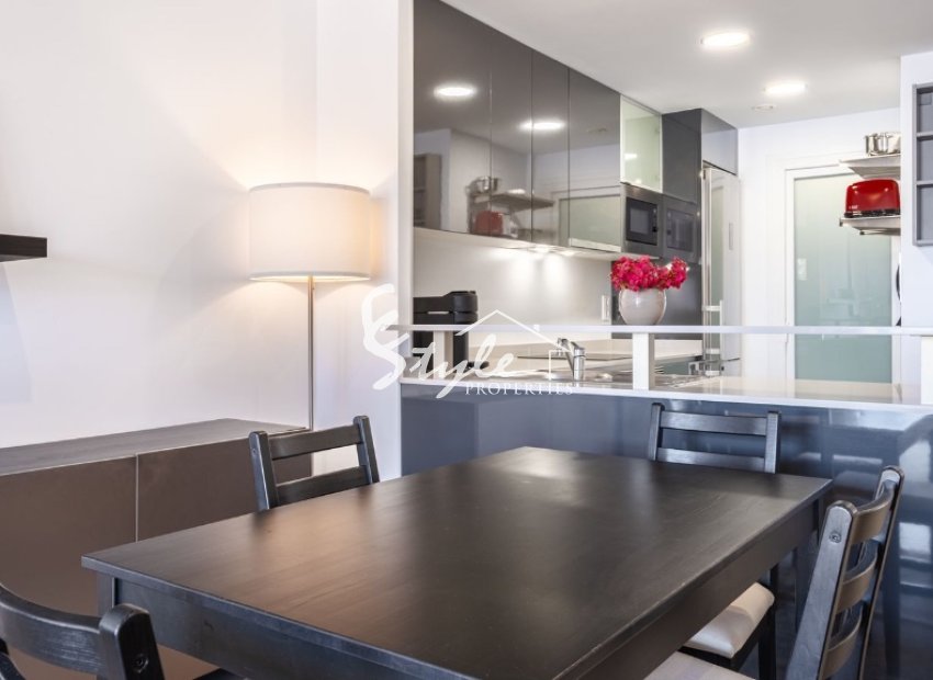 Resale - Apartament  - Orihuela-Costa - Playa Flamenca