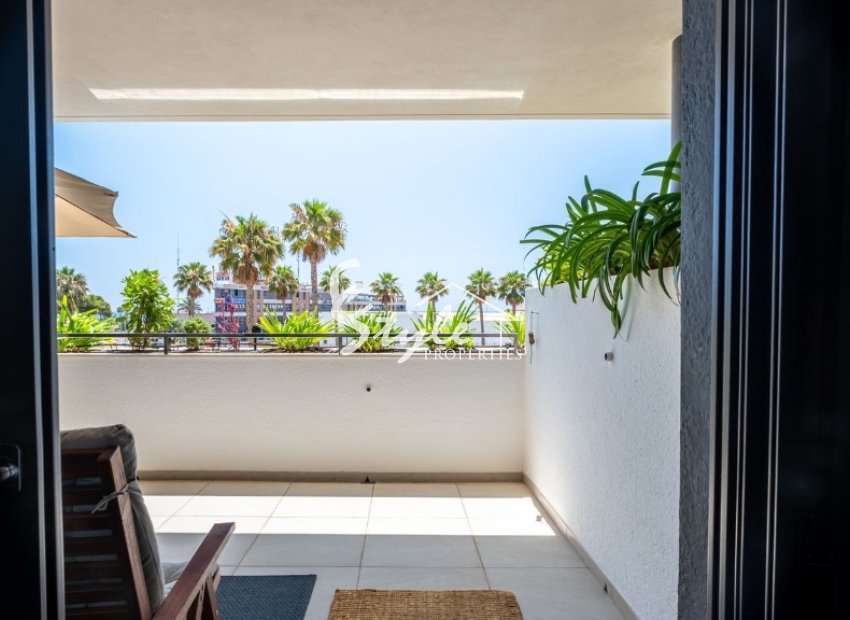 Resale - Apartament  - Orihuela-Costa - Playa Flamenca