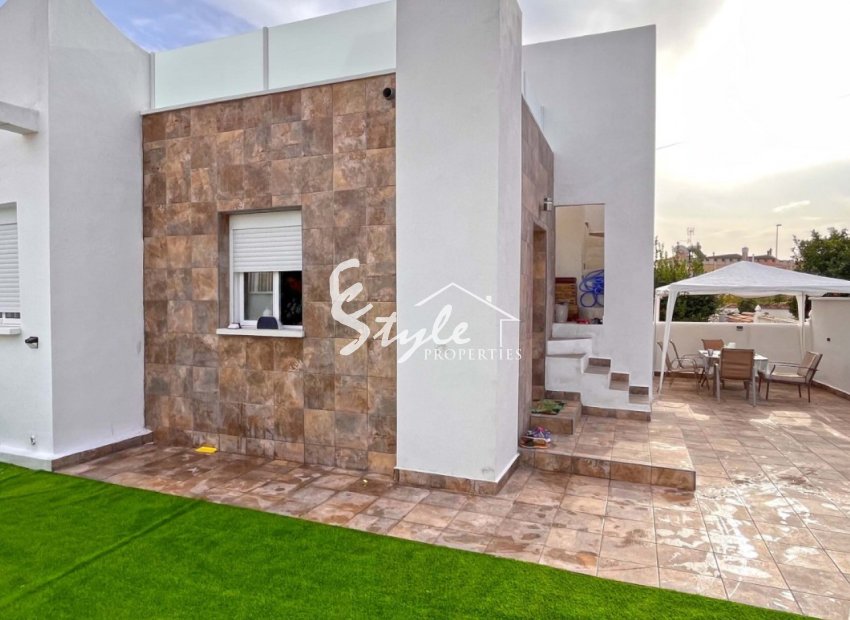 Resale - Apartament  - Orihuela-Costa - Playa Flamenca