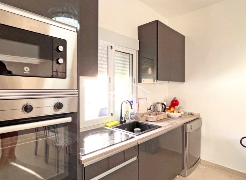 Resale - Apartament  - Orihuela-Costa - Playa Flamenca