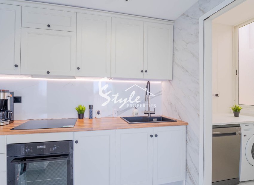 Resale - Apartament  - Orihuela-Costa - Playa Flamenca