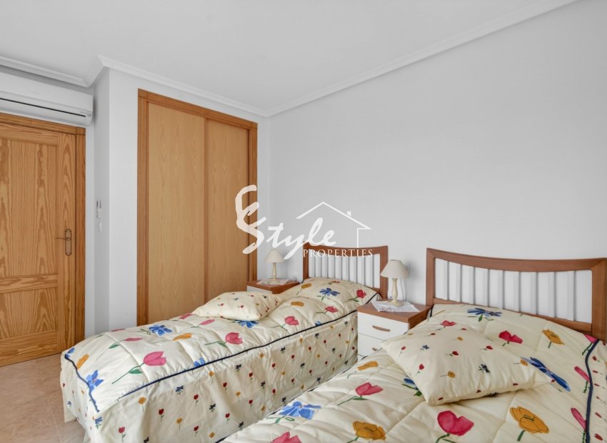 Resale - Apartament  - Orihuela-Costa - Playa Flamenca