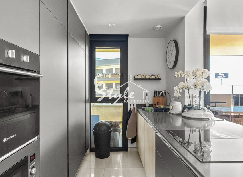 Resale - Apartament  - Orihuela-Costa - Playa Flamenca