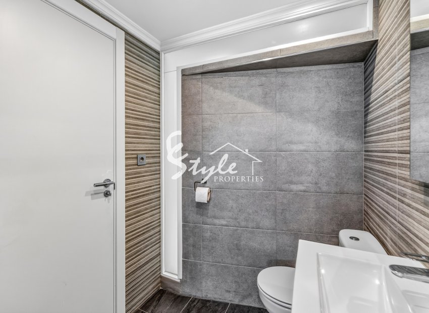 Resale - Apartament  - Orihuela-Costa - Playa Flamenca