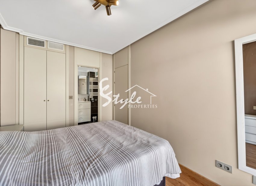 Resale - Apartament  - Orihuela-Costa - Playa Flamenca