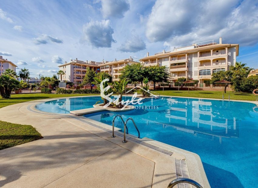 Resale - Apartament  - Orihuela-Costa - Playa Flamenca
